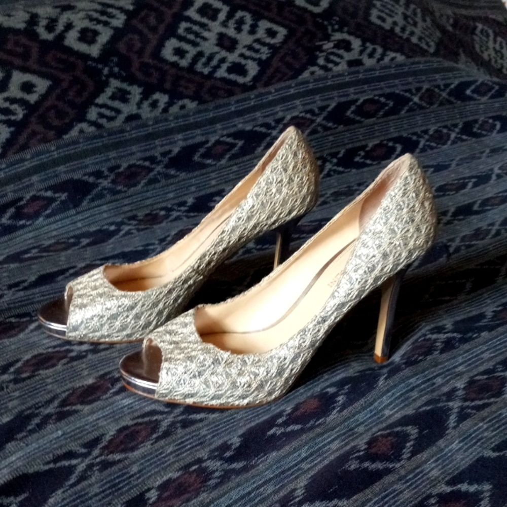 Size 8.5 heels